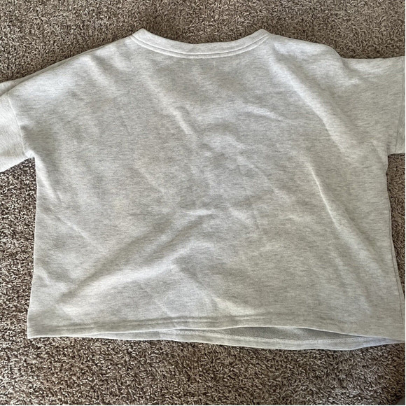 Rae Dunn Be Happy Cropped Sweatshirt Womens S Gray Crewneck Drop Shoulder - Picture 7 of 7